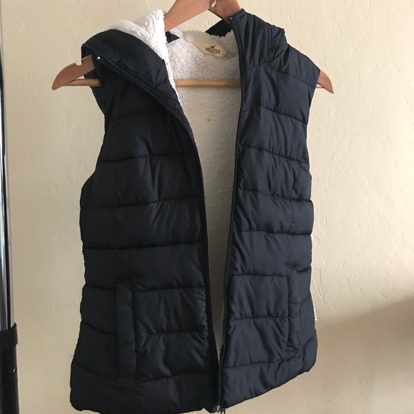 SOLD Hollister puffer vest - Picture 2 of 5